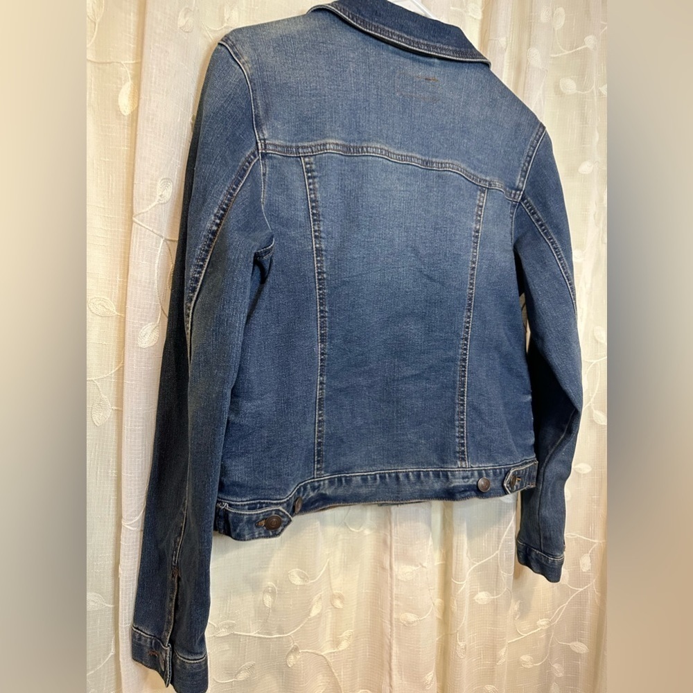 Time and Tru Denim Jean Jacket, Size Medium (8-10) - Picture 3 of 6